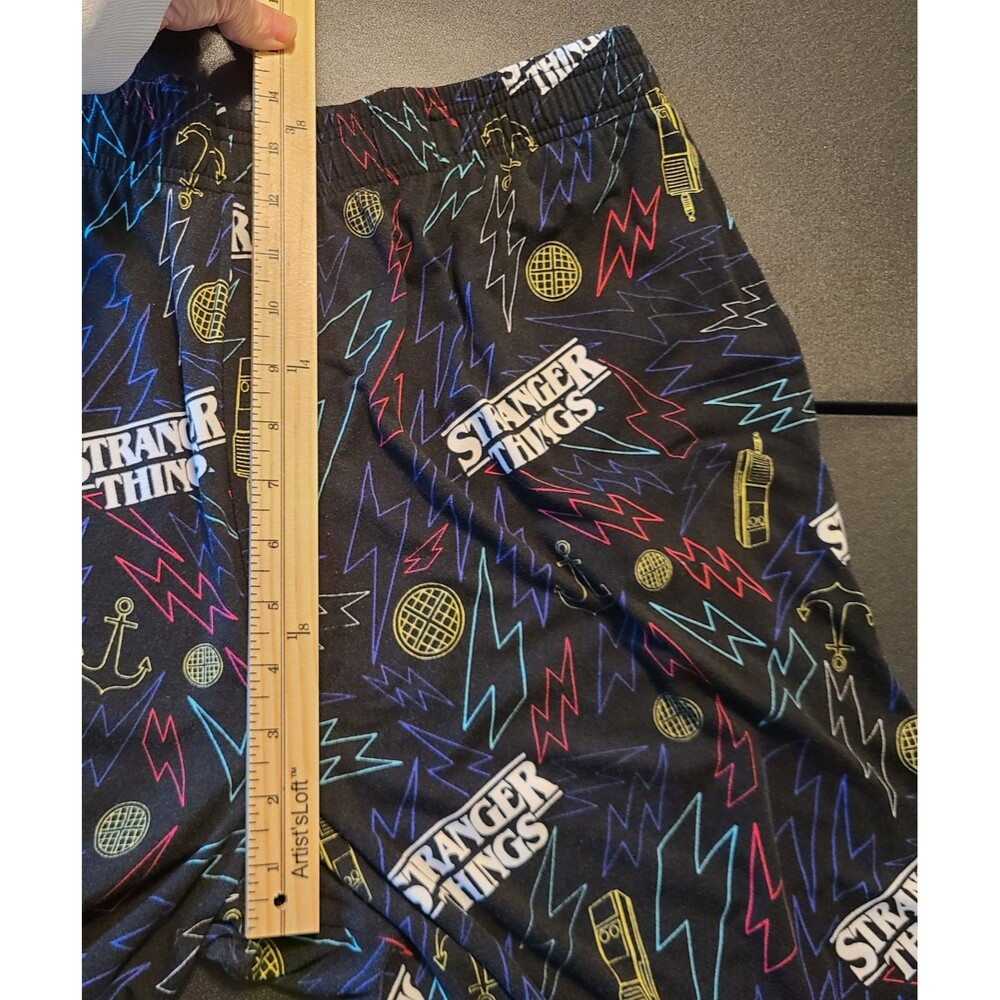 Stranger Things Netflix Black Lounge Shorts Mens XL Graphic Super Natural - Picture 8 of 9